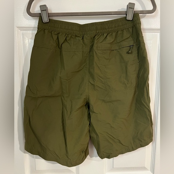 The North Face FlashDry XD 7" Inseam Wander Shorts Size Small Forest Olive EUC - Picture 4 of 14